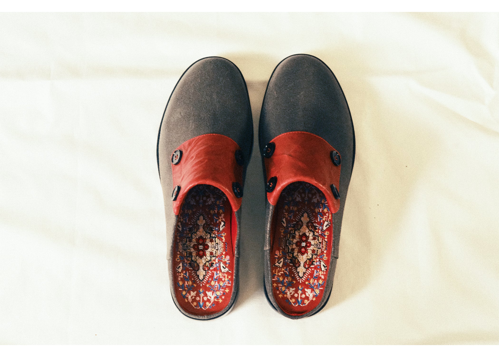 PERSIAN MULES red